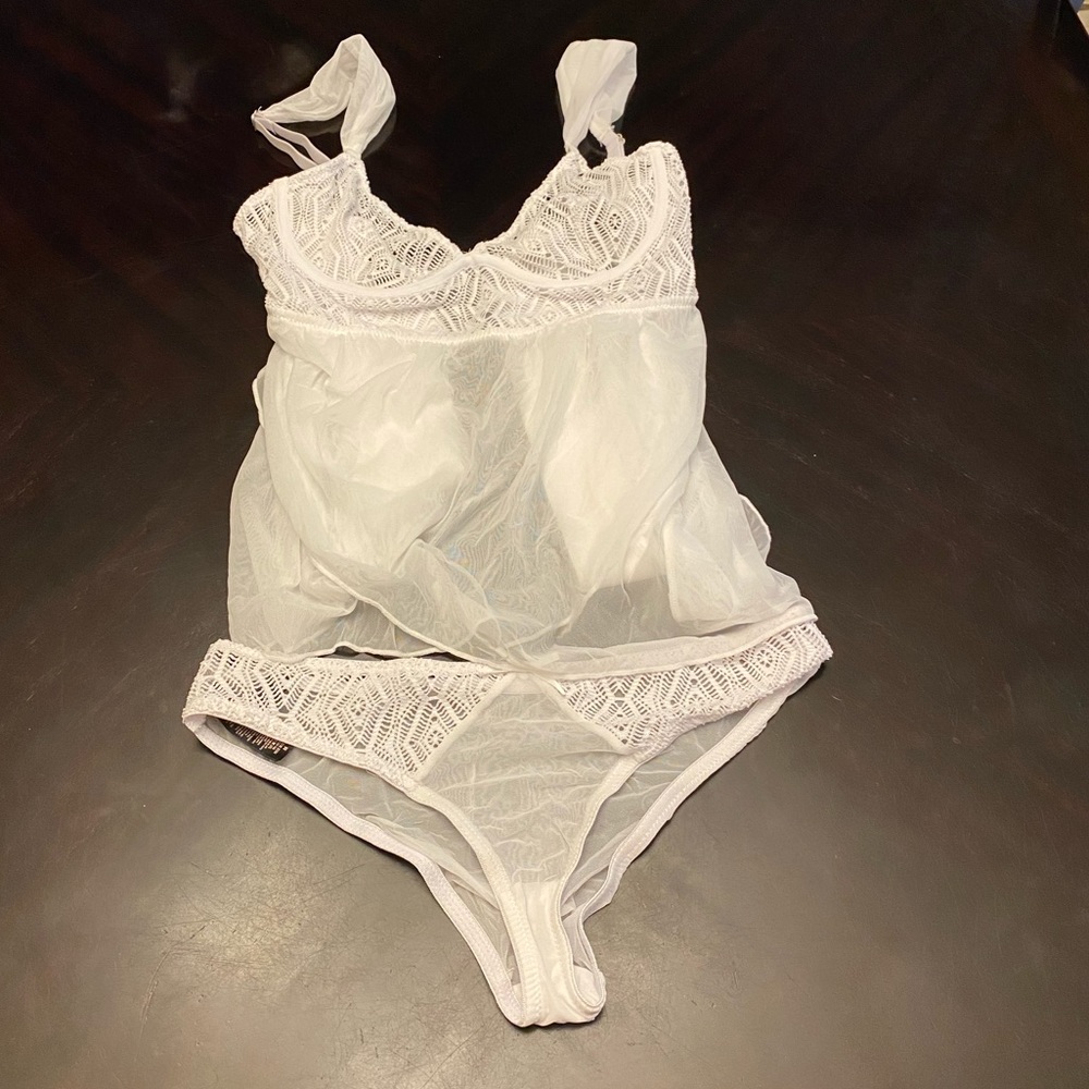 COPY - NWOT white lingerie set